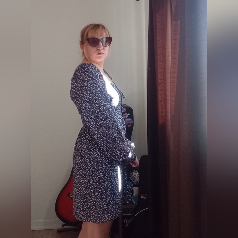 Floral Long Sleeve Dress (3 Seasons) - Picture 3 of 6